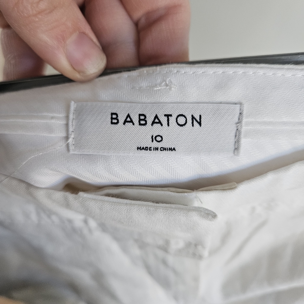 Babaton White Women's Bermuda Shorts Linen Size 10 - Picture 3 of 4